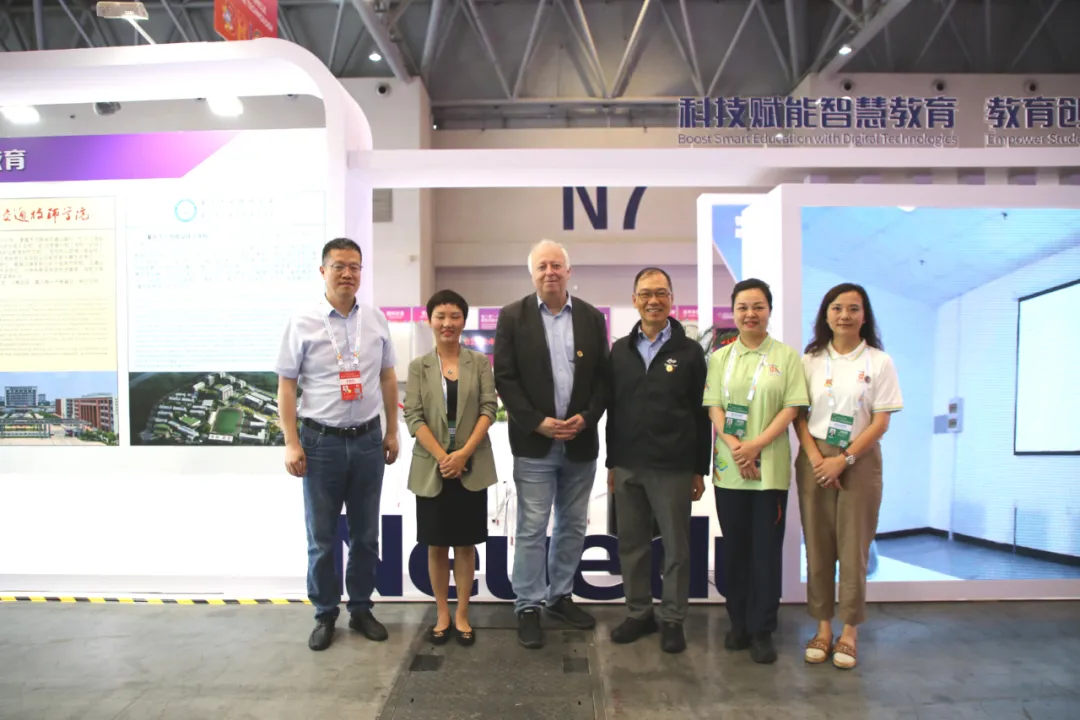 助力第二届“一带一路”国际技能大赛智能汽车软件技术表演赛顺利举办